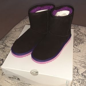 NWT Boots